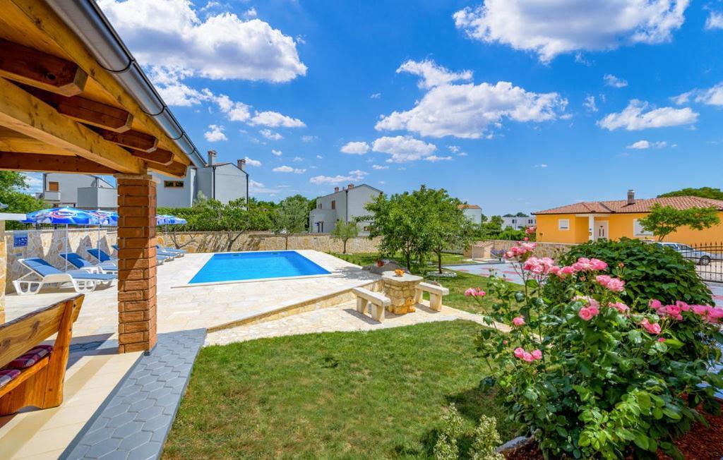 Apartman Blazevic Пореч Екстер'єр фото